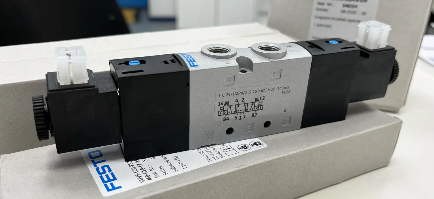 Пневмораспределитель Festo с заводской этикеткой