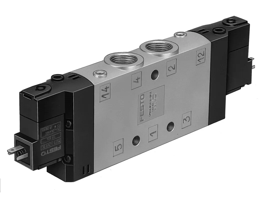 Распределитель с электроуправлением Festo CPE24-M1H-5/3B-3/8