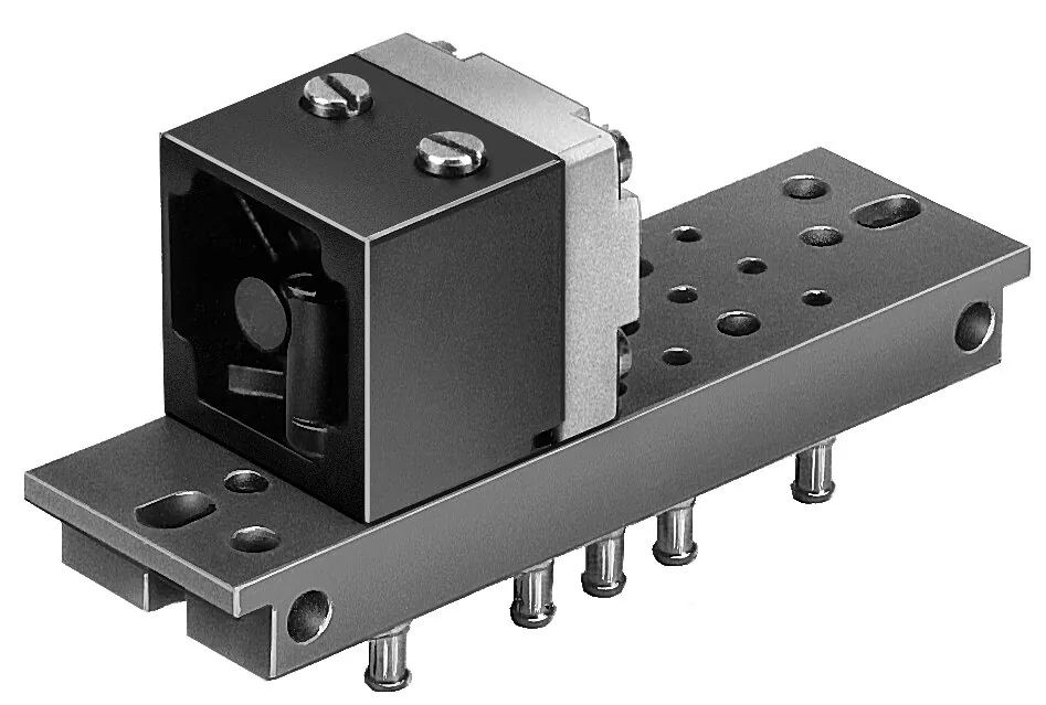 Пневмораспределитель Festo VL/O-3-PK-3