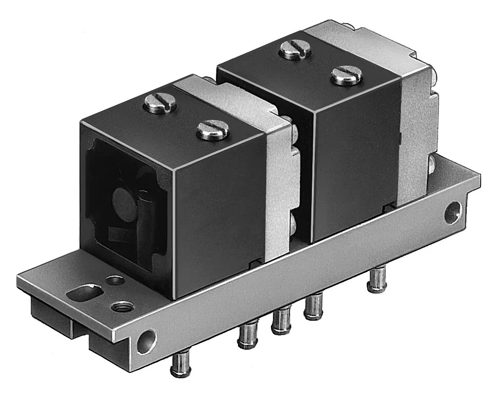 Пневмораспределитель Festo VL/O-3-PK-3X2