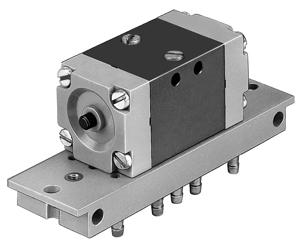 Пневмораспределитель Festo J-5-PK-3