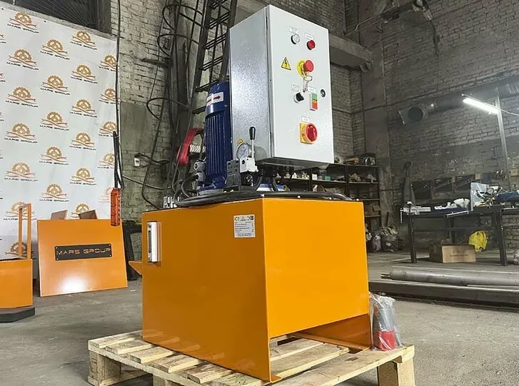 Маслостанция  MGH35-12,2AT1-Гз для монтажного подъема башенного крана
