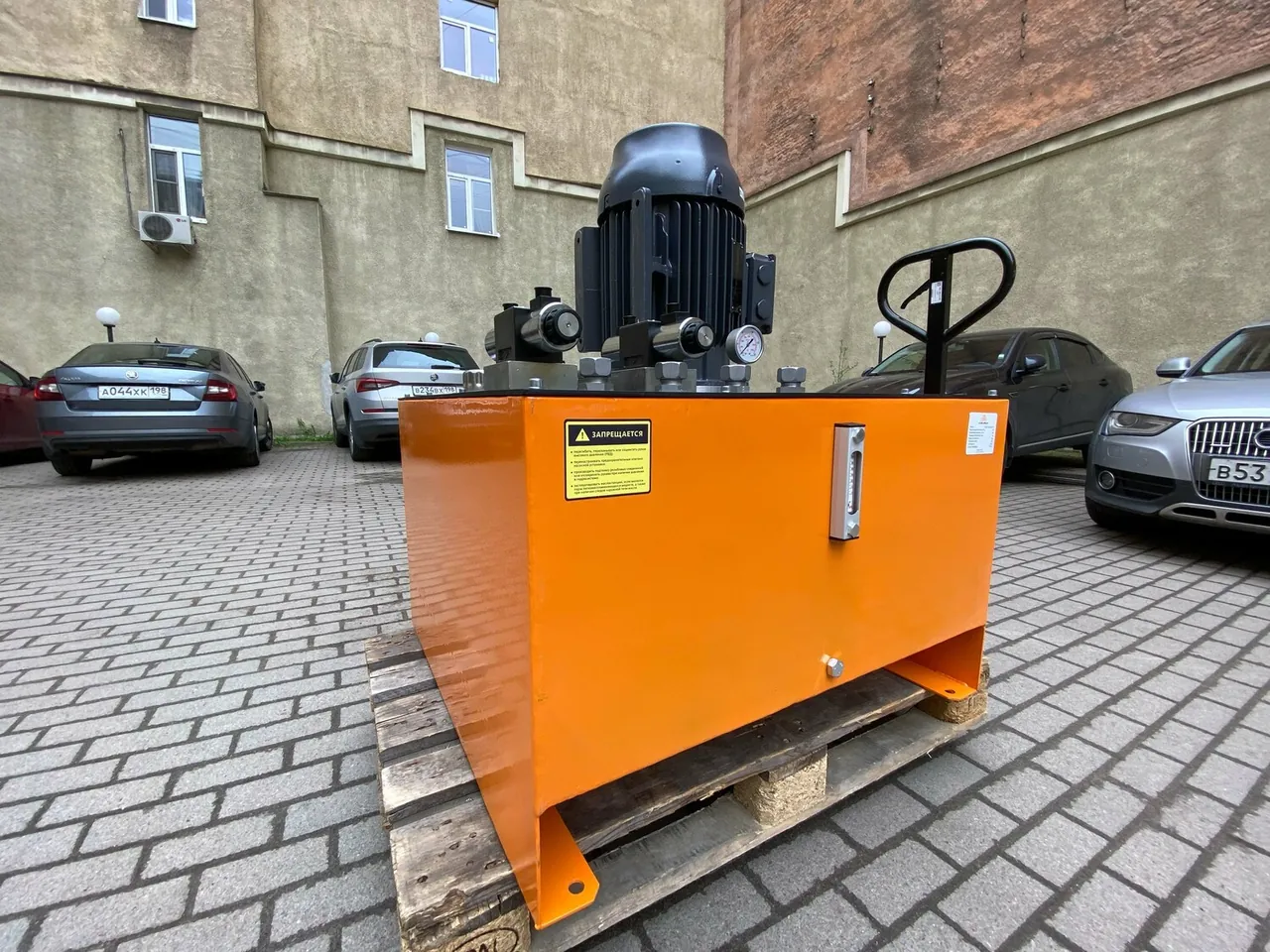 Гидростанция MGE12-100A300Т11 для управления цилиндрами шиберной заслонки